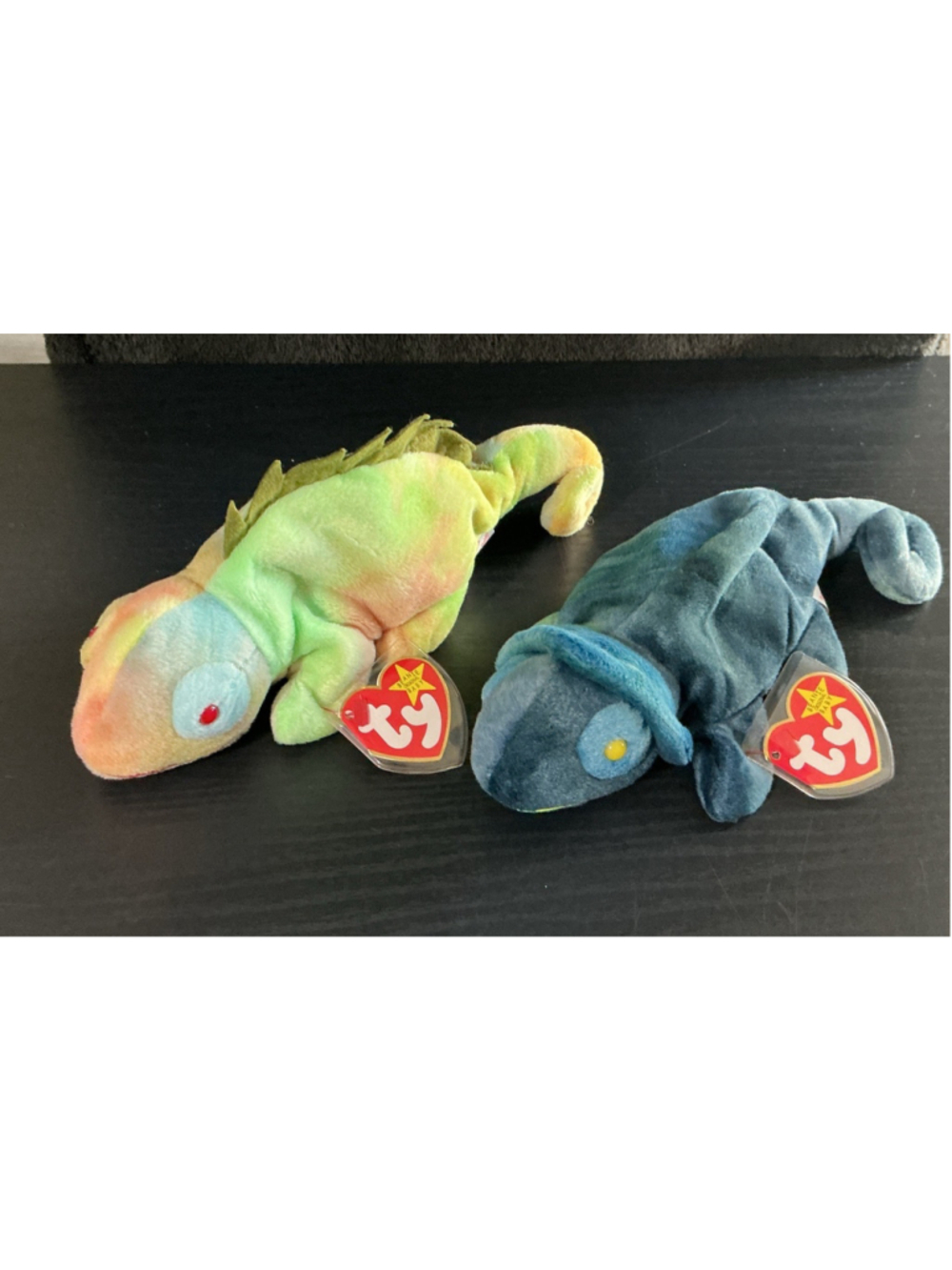 Ty Beanie Babies Swapped Tag Error Pair - Rainbow & Iggy 1997 Retired Set.